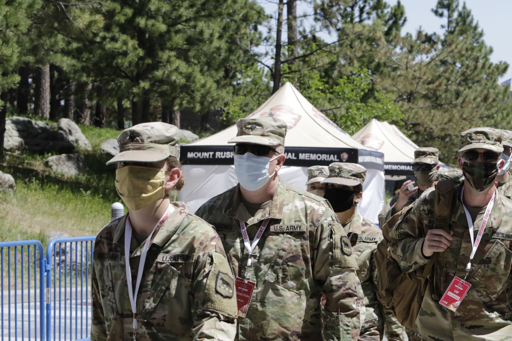 The US military wears masks